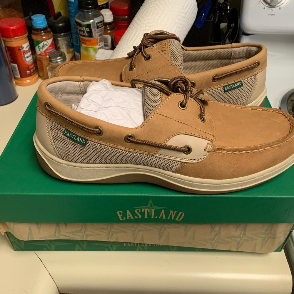 Shoes brand new for men size 11